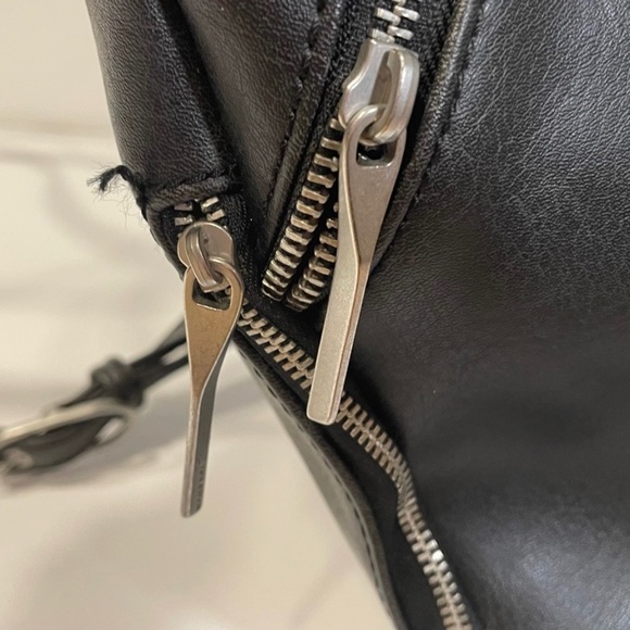 Matt & Nat Aries Vegan Backpack Vintage Collection - Picture 9 of 13